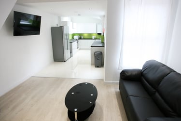 5 bed house, Langton Road, Toxteth, Liverpool, L152HT - Image 3