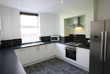 6 bed house, Salisbury Road, Wavertree, Liverpool, L152HU - Image 4