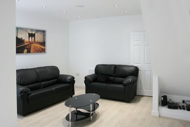 5 bed house, Langton Road, Toxteth, Liverpool, L152HT - Image 2