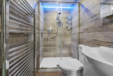 3 bed flat, North Road East, City Centre, Plymouth, PL46AL - Image 7