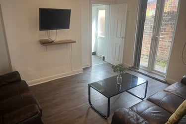 5 bed house, Kenmare rd, Smithdown Road, Liverpool, L153HJ - Image 1