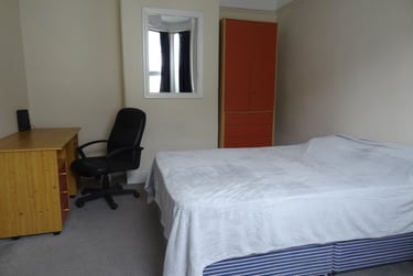 5 bed house, Hudson Road, Southsea, Portsmouth, PO51HD - Image 2