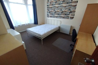 5 bed house, Hudson road, Southsea, Portsmouth, PO51HD - Image 3