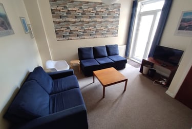 5 bed house, Hudson road, Southsea, Portsmouth, PO51HD - Image 2