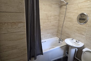 6 bed house, Seaford Street, Shelton, Stoke, ST42EU - Image 13