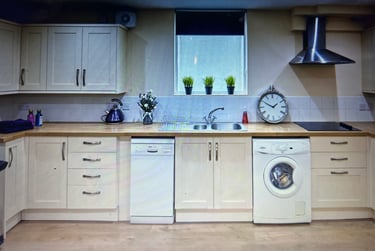 4 bed house, Portland Street, St Sidwells, Exeter, EX12EQ - Image 3