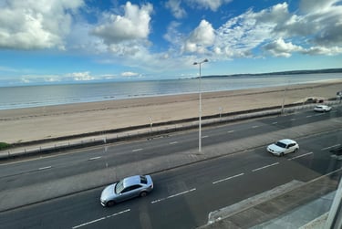 3 bed flat, Oystermouth Rd, City centre, Swansea, SA13UL - Image 3