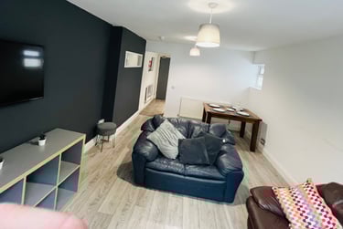 5 bed house, Woodlands Terrace, Mount Pleasant, Swansea, SA16BR - Image 9