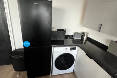 3 bed flat, Oystermouth Rd, City centre, Swansea, SA13UL - Image 12