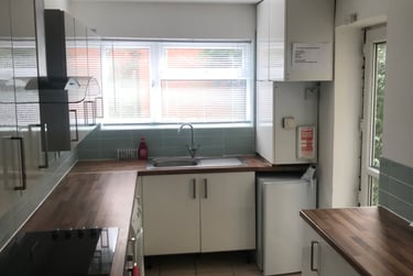 6 bed house, Winton, Bournemouth, BH92PA - Image 4