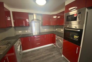 4 bed flat, Gildart Street, City centre, Liverpool, L38ET - Image 1