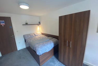 4 bed flat, Gildart Street, City centre, Liverpool, L38ET - Image 5