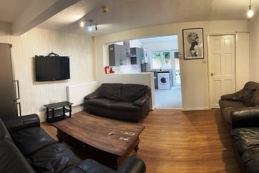 8 bed house, Derby Road, Fallowfield, Manchester, M146US - Image 4