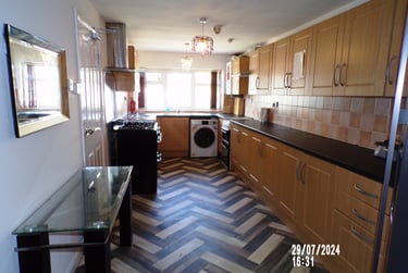 9 bed house, Derby Road, Fallowfield, Manchester, M146US - Image 2