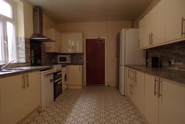 7 bed house, Talbot Road, Fallowfield, Manchester, M146TA - Image 1