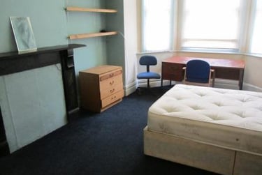 7 bed house, Goulden Road, West Didsbury, Manchester, M204ZF - Image 2