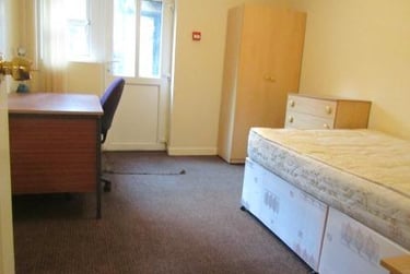 9 bed house, Mauldeth Road, Fallowfield, Manchester, M204NF - Image 10