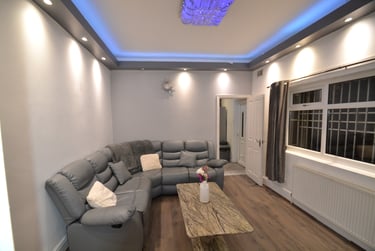 6 bed house, Scarsdale Road, Victoria Park, Manchester, M145PR - Image 1