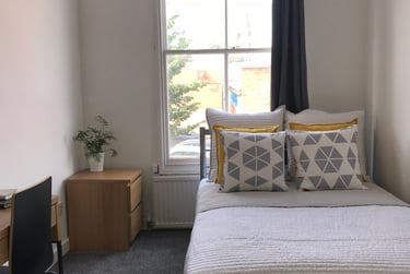 7 bed house, Alvin Street, Kingsholme, Gloucester, GL13EN - Image 11