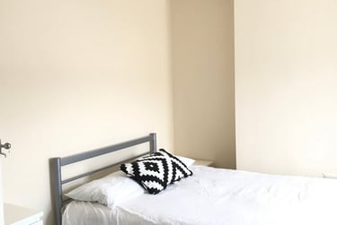 6 bed house, Albert Street, St Pauls, Cheltenham, GL504HS - Image 6