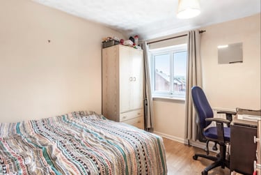 5 bed house, Cabell Road, Near university, Guildford, GU28JF - Image 5