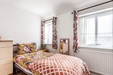 5 bed house, Cabell Road, Near university, Guildford, GU28JF - Image 6