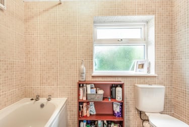 5 bed house, Cabell Road, Near university, Guildford, GU28JF - Image 4