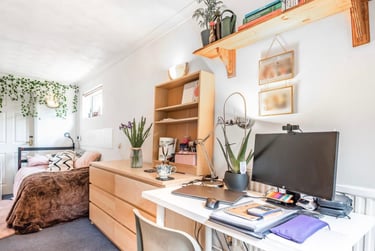 5 bed house, Cabell Road, Near university, Guildford, GU28JF - Image 8