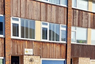 5 bed house, Queens Drive, Stoughton, Guildford, GU29PP - Image 2