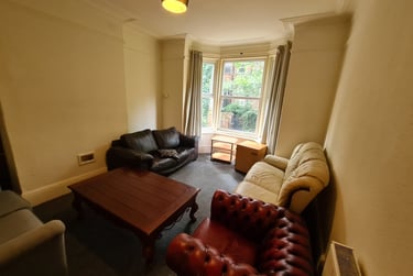 8 bed house, Amherst Road, Fallowfield, Manchester, M146UQ - Image 2