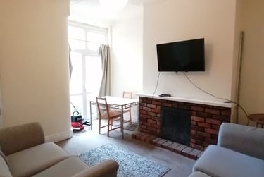 5 bed house, Furness Road, Fallowfield, Manchester, M146LY - Image 2