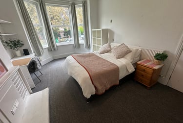 8 bed house, Amherst Road, Fallowfield, Manchester, M146UQ - Image 1