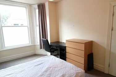 5 bed house, Furness Road, Fallowfield, Manchester, M146LY - Image 1