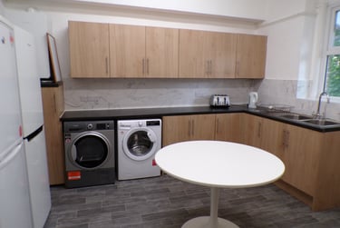 7 bed house, Egerton Road, Fallowfield, Manchester, M146UZ - Image 1