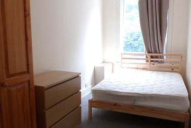 3 bed house, Wilmslow Road, Fallowfield, Manchester, M146LF - Image 1