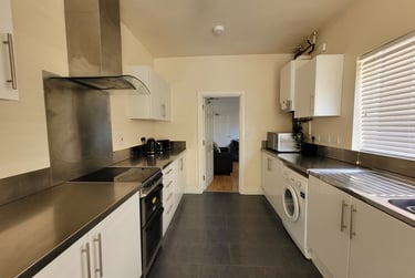 6 bed house, St. Georges Road, Ball hill, Coventry, CV12DJ - Image 12