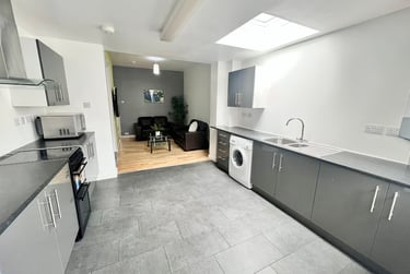 3 bed house, Vecqueray Street, Hillfields, Coventry, CV12HP - Image 1