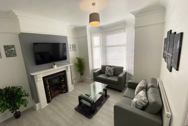 6 bed house, St. Georges Road, Ball hill, Coventry, CV12DJ - Image 1