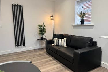 2 bed flat, Lower Ford Street, Hillfields, Coventry, CV15PS - Image 1