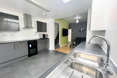 3 bed house, Vecqueray Street, Hillfields, Coventry, CV12HP - Image 2