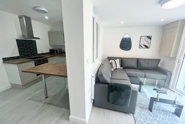 3 bed house, Harper Road, Hillfields, Coventry, CV12AL - Image 2