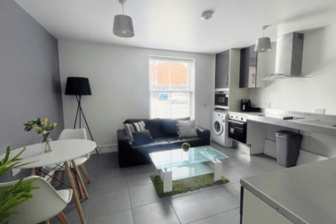 2 bed flat, Willowbank Mews, Hillfields, Coventry, CV12BN - Image 1