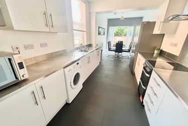 6 bed house, St. Georges Road, Ball hill, Coventry, CV12DJ - Image 3