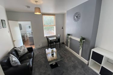 1 bed flat, Grafton Street, Hillfields, Coventry, CV12HX - Image 4