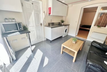 1 bed studio, Lower Ford Street, Hillfields, Coventry, CV15PS - Image 9