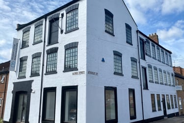 14 bed house, Stockley Street, Abington, Northampton, NN15EY - Image 1