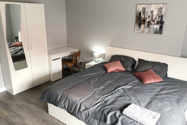 7 bed house, Horseshoe Street, City Centre, Northampton, NN11TB - Image 2