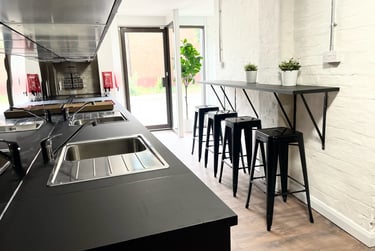 14 bed house, Stockley Street, Abington, Northampton, NN15EY - Image 2