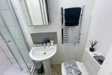 11 bed house, St Peters Gardens, Southbridge, Northampton, NN11SX - Image 5