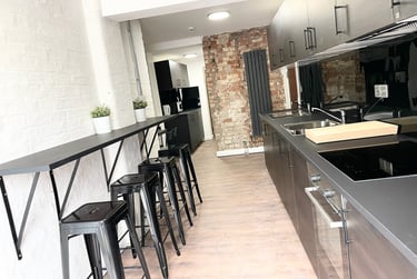 14 bed house, Stockley Street, Abington, Northampton, NN15EY - Image 5